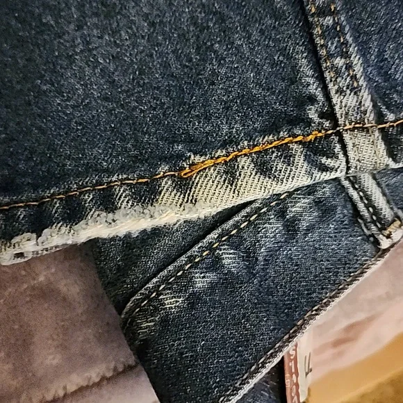Levi's Classic Straight Blue Jeans - Picture 4 of 6